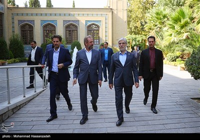 بازدید وزیر علوم از کتابخانه و موزه ملی ملک