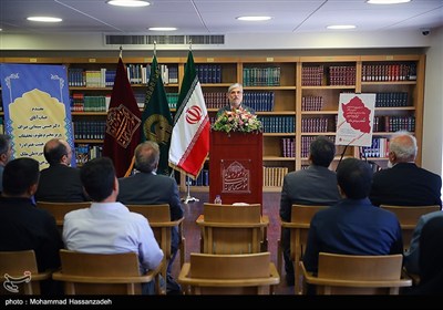 بازدید وزیر علوم از کتابخانه و موزه ملی ملک
