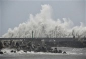 Typhoon Podul Slams into Southern Taiwan, Hundreds of Flights Cancelled