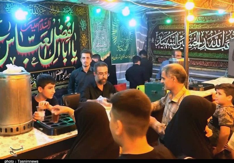 اوج ارادت بیجاری‌ها به امام حسین(ع)/پذیرایی روزانه از 30 هزار زائر+فیلم