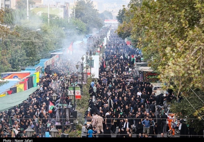Tehran Sees Huge Turnout for Arbaeen Procession