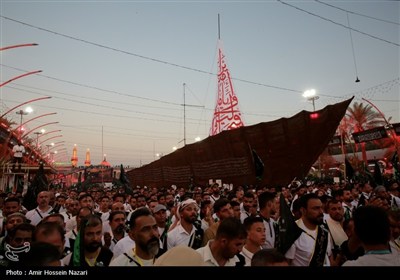 عزاداری موکب بنی عامر در بین‌الحرمین