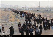 حضور پرشور دلدادگان حسینی در راهپیمایی جاماندگان اربعین گناباد