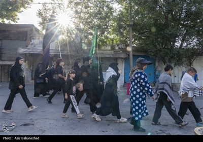 پیاده روی جاماندگان اربعین حسینی در خرم آباد