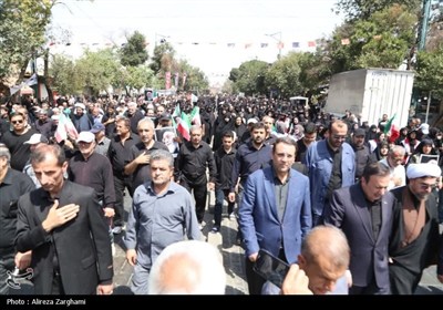 پیاده‌روی دلدادگان حسینی اربعین در قزوین