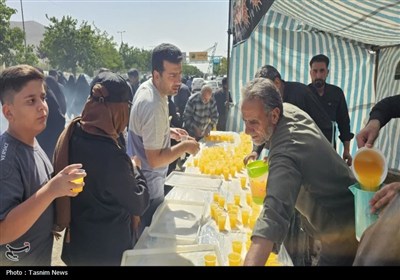 راهپیمایی دلدادگان اربعین در دامغان