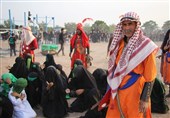 عشق به حسین(ع) مرز نمی‌شناسد؛ جلوه‌های اربعین در سرایان با نوای جابر