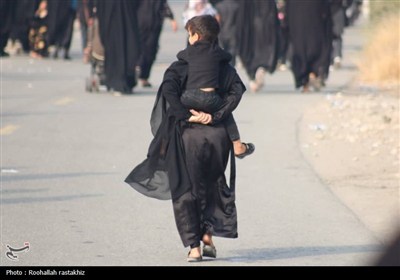 پیاده‌ روی جاماندگان اربعین در بخش توکهور میناب