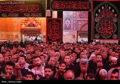 حرم مطهر امام حسین (ع) در شب اربعین