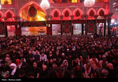 حرم مطهر امام حسین (ع) در شب اربعین
