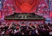 شور حسینی زائران در حرم حضرت اباعبدالله‌الحسین (ع) و قمر بنی‌هاشم
