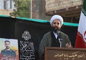 ملت ایران با هوشیاری برابر نقشههای دشمن ایستادگی میکنند