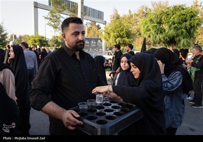 پیاده روی جاماندگان اربعین حسینی در ارومیه