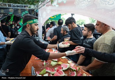 پیاده روی جاماندگان اربعین حسینی در ارومیه