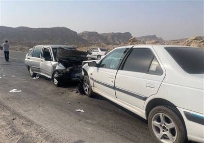مصدوم،حادثه،احمر،هلال،رخ،نجاتگران،برخورد،انتقال