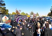 موکبهای مسیر پیادهروی جاماندگان اربعین در تبریز با یاد «شهدای اقتدار» برپا شد
