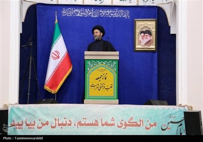 حضور گسترده مردم انقلابی در نماز سیاسی‌ ـ عبادی جمعه اردبیل
