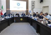 بیش از 107 درصد منابع بانک‌ها مصرف شده است