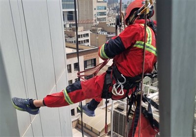 سقوط،حادثه،دستگاه،ملكي،طبقه،داخل،محل،دليل،اورژانس،مهار