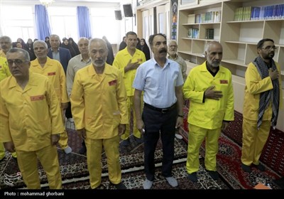 دیدارجمعی از آزادگان بیرجند با نماینده ولی فقیه