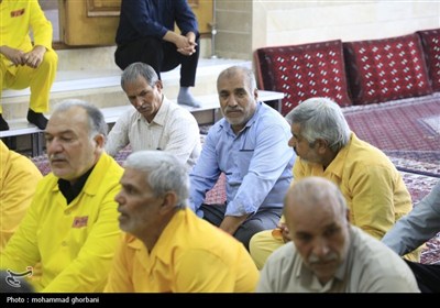 دیدارجمعی از آزادگان بیرجند با نماینده ولی فقیه