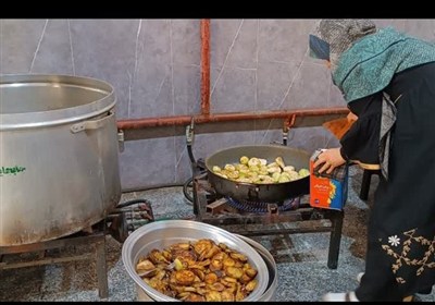 موكب،همدان،اربعين،عشق،زائران،بانوان،خدمت،اطعام،نهار،بساط،اما ...