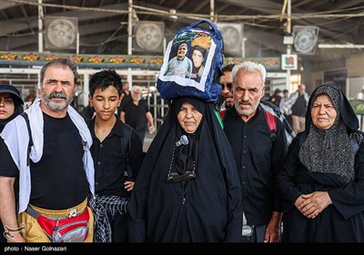 بازگشت زائرین اربعین حسینی از مرز مهران