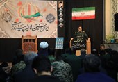 خدشه به اتحاد مردم بازی در زمین دشمن است