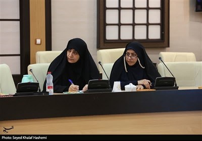 رونمایی از 2 عنوان کتاب در نشست شورای فرهنگ عمومی استان بوشهر