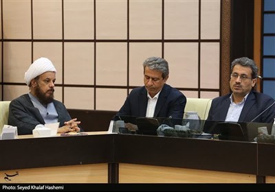 رونمایی از 2 عنوان کتاب در نشست شورای فرهنگ عمومی استان بوشهر