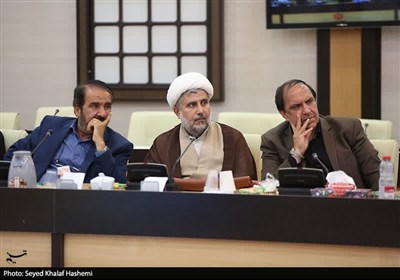 رونمایی از 2 عنوان کتاب در نشست شورای فرهنگ عمومی استان بوشهر