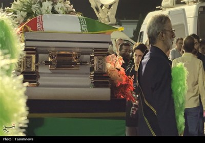 ورود پیکر استاد فرشچیان به خاک مادری