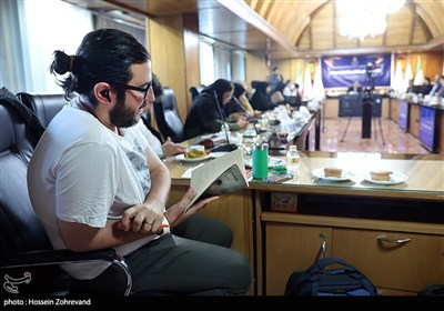 نشست رئیس مرکز پژوهش‌های مجلس با اصحاب رسانه