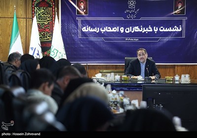 نشست صمیمی بابک نگاهداری، رئیس مرکز پژوهش‌های مجلس با اصحاب رسانه