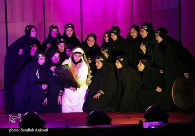 اجرای نمایش آیینی در تالار فرهنگ و هنر کرمان