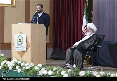 تکریم و معارفه فرماندهان پیشین و جدید انتظامی یزد
