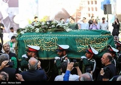 مراسم تشییع پیکر استاد محمود فرشچیان