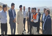 بازدید نایب رئیس کمیسیون اصل نود از پروژه‌های عمرانی بخش سرفاریاب