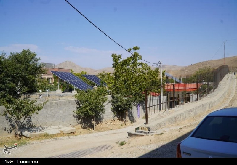 نهضت ساخت ۱۱۴ نیروگاه‌ خورشیدی توسط سپاه خراسان شمالی+تصاویر