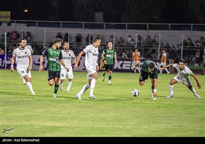 دیدار تیم‌های فوتبال خیبر خرم‌آباد و مس رفسنجان