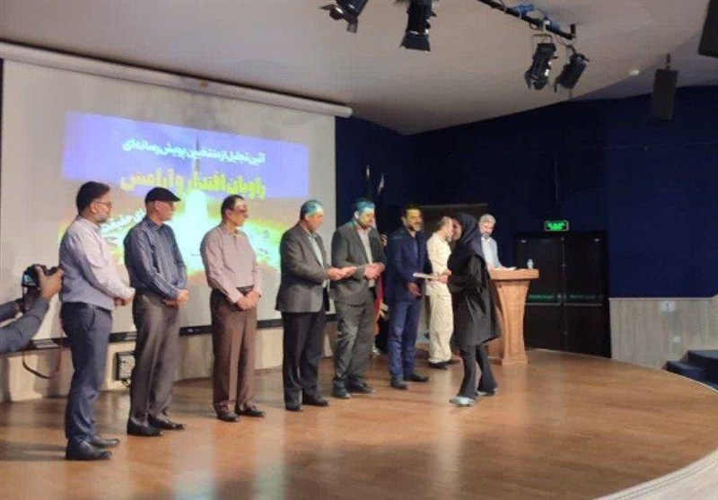 تجلیل از برگزیدگان پویش رسانه‌ای راویان اقتدار و آرامش در رشت