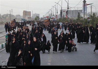پیادهروی دلدادگان حسینی در قم