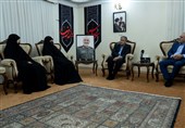 اسلامی با خانواده شهیدان باقری، سلامی، حاجی‌‌زاده و رشید دیدار کرد