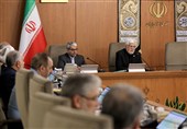 انتقاد عارف از برخی مصاحبه‌ها و اظهارنظرها