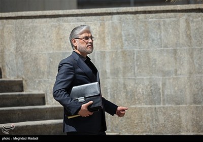 حسین سیمایی صراف وزیر علوم، تحقیقات و فناوری