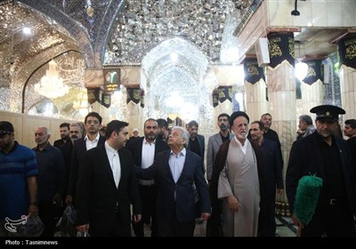 تشرف وزیر کشاورزی پاکستان به حرم حضرت معصومه (س)