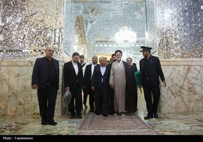 تشرف وزیر کشاورزی پاکستان به حرم حضرت معصومه (س)