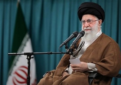 الامام الخامنئی یعزی برحیل السیاسی الایرانی احمد توكّلی