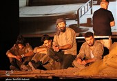 کنسرت نمایش سه‌سرو، یک آسمان؛ روایت نمایش آیینی از سرگذشت «حمید چریک»