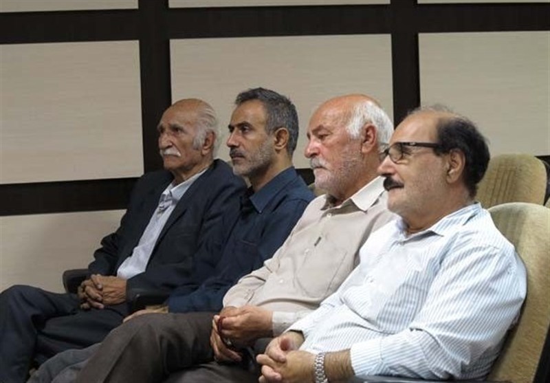 هنرمندان , 